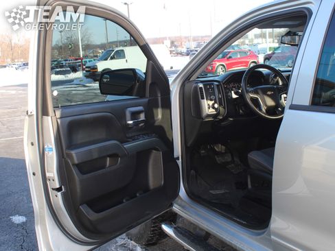 Used 2019 Chevrolet Silverado 1500 LT w/ All Star Edition image 10