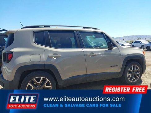 Used 2016 Jeep Renegade Latitude image 25