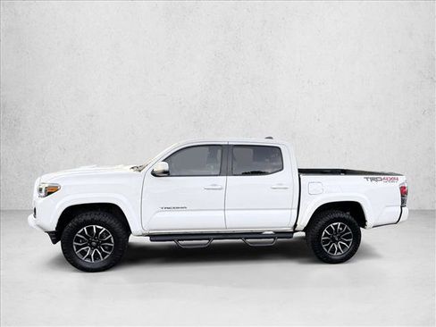 Certified 2020 Toyota Tacoma TRD Sport image 4