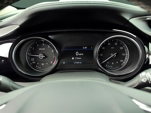 Used 2023 Buick Encore GX Select image 18