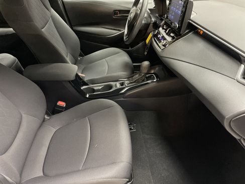 Certified 2022 Toyota Corolla LE image 35