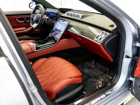 Used 2026 Mercedes-Benz S 63 AMG S image 29
