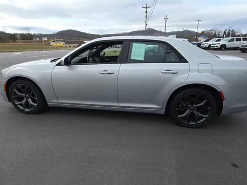 Used 2023 Chrysler 300 S w/ Comfort Group image 2
