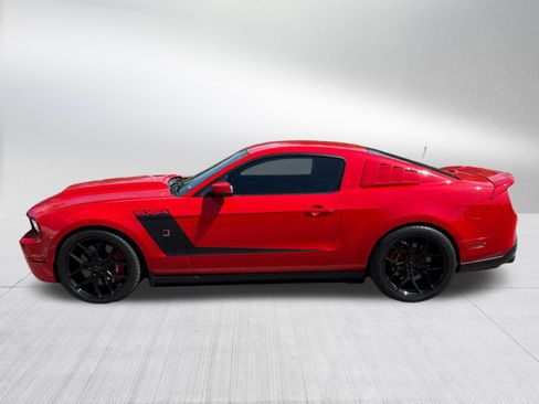 Used 2011 Ford Mustang GT Premium RWD image 4