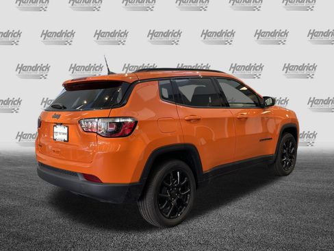 Certified 2026 Jeep Compass Latitude AWD/4WD image 10
