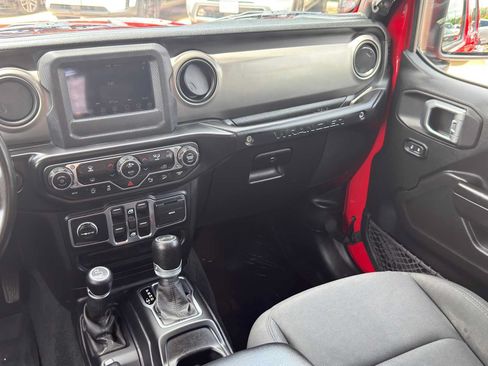 Used 2020 Jeep Wrangler Unlimited Sport AWD/4WD image 28
