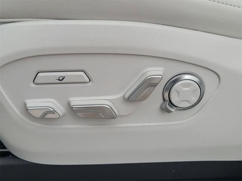 New 2026 Hyundai Ioniq 9 Calligraphy image 21