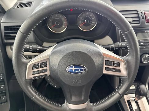 Used 2015 Subaru Forester 2.5i Limited AWD/4WD image 29