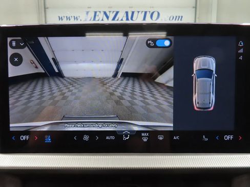 Used 2025 Ford Explorer Platinum w/ LUX Leather Package AWD/4WD image 26