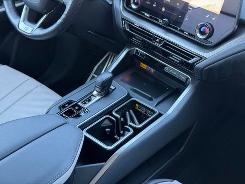 Used 2025 Lexus TX 500h AWD w/ Technology Package image 9