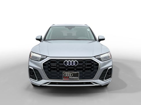 Used 2023 Audi Q5 e Premium w/ Convenience Package image 8