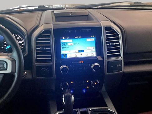 Used 2018 Ford F150 King Ranch w/ Equipment Group 601A Luxury AWD/4WD image 6