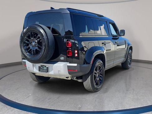 Used 2023 Land Rover Defender 110 S image 5