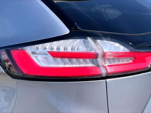 Certified 2021 Ford Edge SE FWD image 24