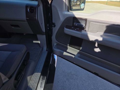 Used 2004 Ford F150 XLT image 30