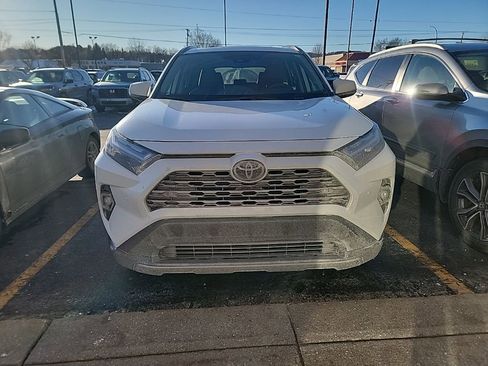 Used 2025 Toyota RAV4 Limited image 2