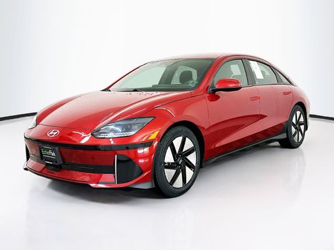 Used 2024 Hyundai Ioniq 6 SE AWD/4WD image 3