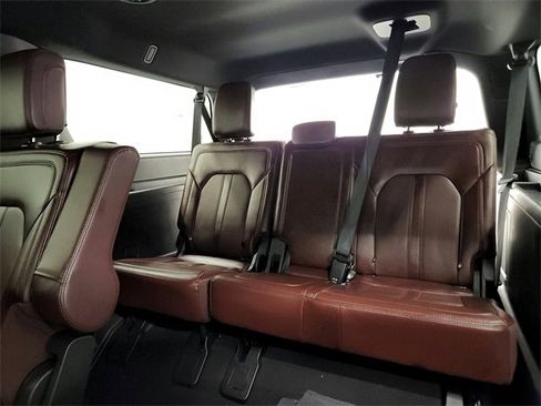Used 2024 Ford Expedition Max Limited image 30