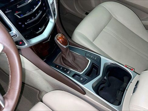 Used 2015 Cadillac SRX Premium FWD image 17