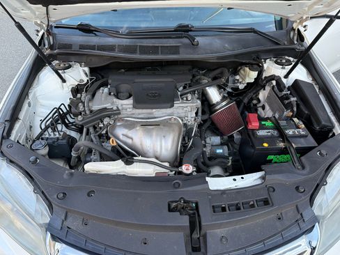 Used 2017 Toyota Camry SE image 31