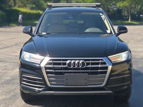 Used 2020 Audi Q5 2.0T Premium w/ Convenience Package AWD/4WD image 11