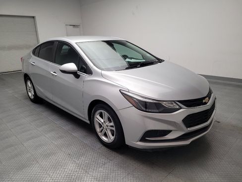 Used 2016 Chevrolet Cruze LT w/ Convenience Package FWD image 13