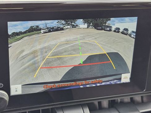 Used 2025 Toyota RAV4 XLE FWD image 19