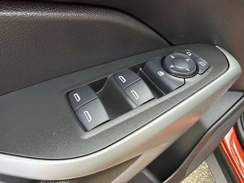Used 2024 Chevrolet Trax RS w/ Driver Confidence Package FWD image 22