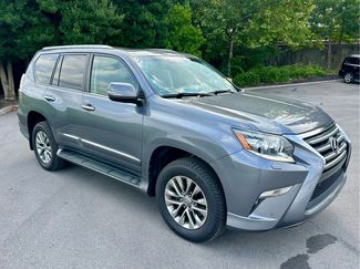 Used 2017 Lexus GX 460 Luxury w/ Preferred Accessory Package AWD/4WD video 3