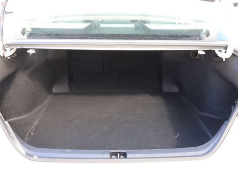 Used 2025 Toyota Camry SE image 14