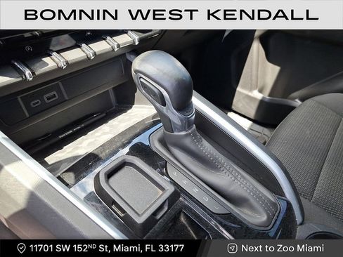 Used 2024 Chevrolet Colorado LT w/ LT Convenience Package image 28