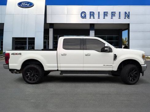 Used 2022 Ford F250 Lariat w/ Lariat Ultimate Package AWD/4WD image 3