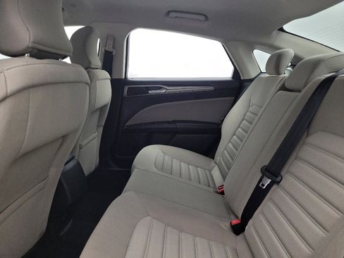 Used 2018 Ford Fusion S image 18