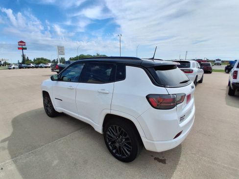 Used 2023 Jeep Compass High Altitude AWD/4WD image 6