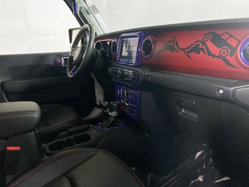 Used 2023 Jeep Gladiator Rubicon w/ LED Lighting Group image 27