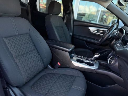 Used 2020 Chevrolet Blazer LT FWD image 13