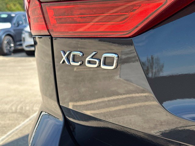 Certified 2024 Volvo XC60 T8 Plus w/ Climate Package AWD/4WD image 37