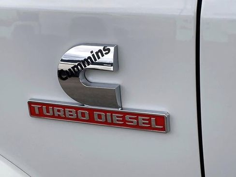 Used 2022 RAM 3500 Limited w/ Towing Technology Group image 13