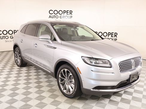 Used 2022 Lincoln Nautilus Reserve w/ Equipment Group 201A FWD image 1