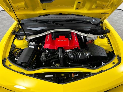 Used 2015 Chevrolet Camaro ZL1 image 32