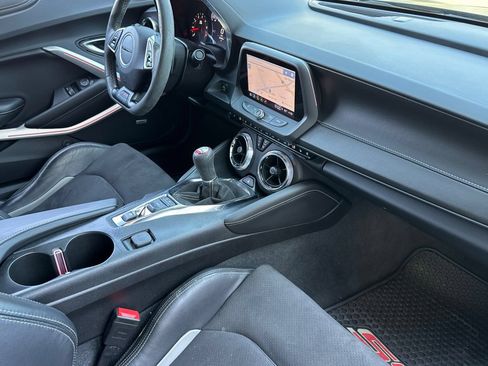 Used 2022 Chevrolet Camaro SS RWD image 18