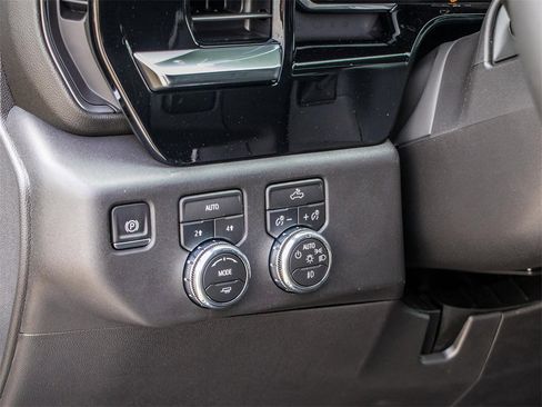 New 2026 GMC Sierra 1500 Elevation image 23