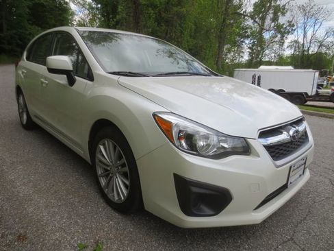 Used 2012 Subaru Impreza 2.0i Premium AWD/4WD image 2