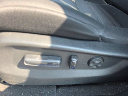 Used 2021 Honda CR-V EX image 11