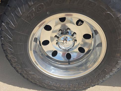 Used 2018 RAM 3500 Tradesman w/ Chrome Appearance Group AWD/4WD image 8