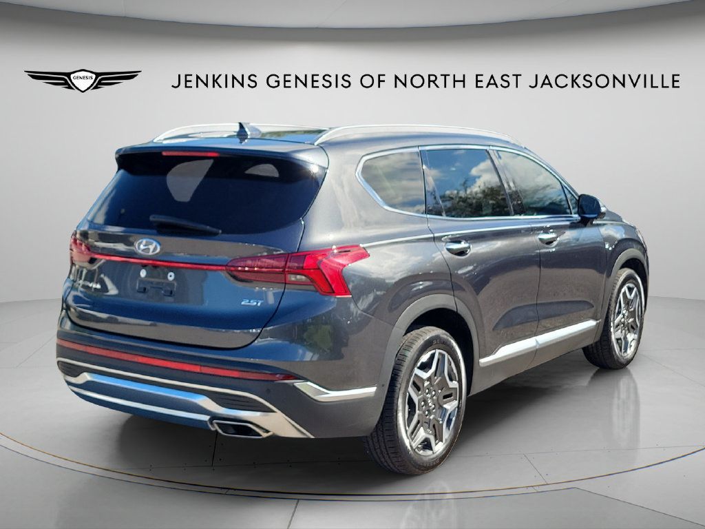 Used 2022 Hyundai Santa Fe Limited FWD image 2