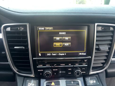 Used 2012 Porsche Panamera 2 image 23