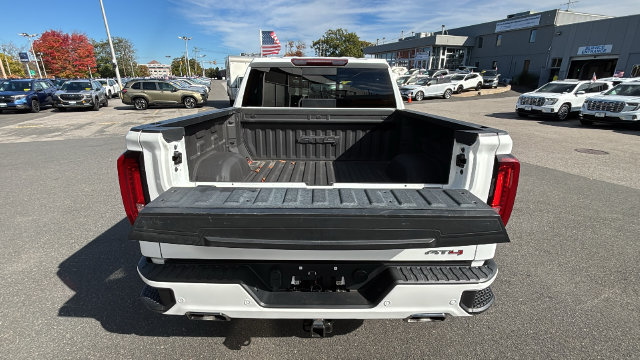 Certified 2022 GMC Sierra 1500 AT4 w/ AT4 Premium Package AWD/4WD image 31