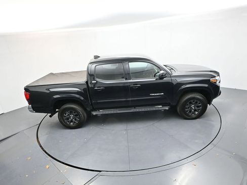 Used 2020 Toyota Tacoma SR5 image 24