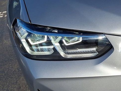 Used 2023 BMW X3 xDrive30i w/ Premium Package image 9